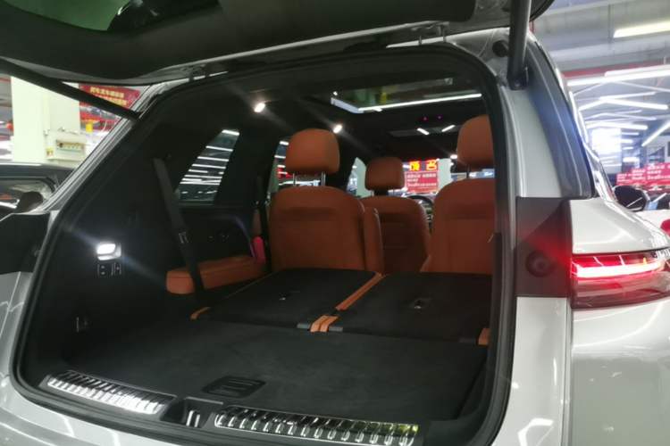 Used Li Auto L8 2023 Pro Model Trunk