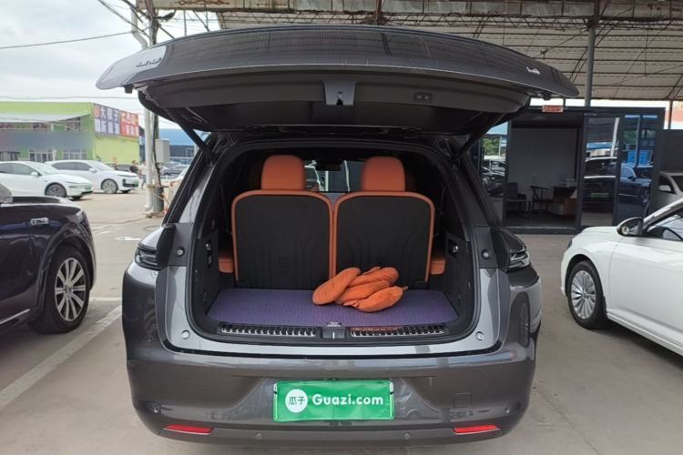 Used Li Auto L8 2023 Pro Model Trunk
