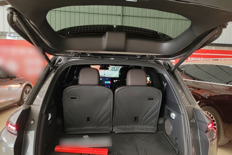Used Li Auto L8 2023 Pro Model Trunk