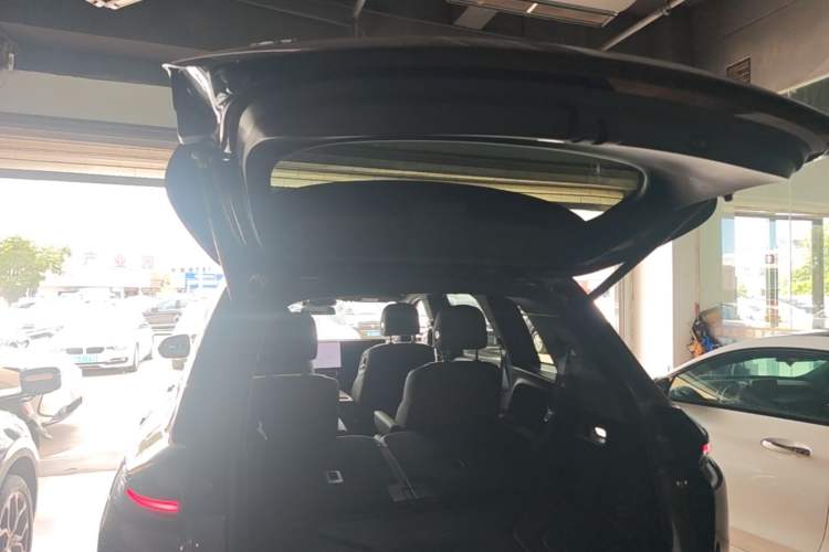 Used Li Auto L8 2023 Pro Model Trunk