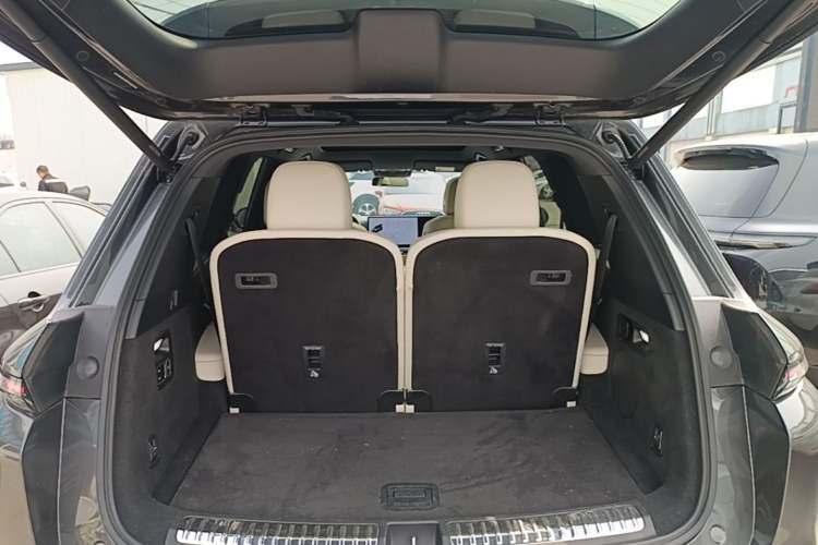 Used Li Auto L8 2023 Pro Model Trunk