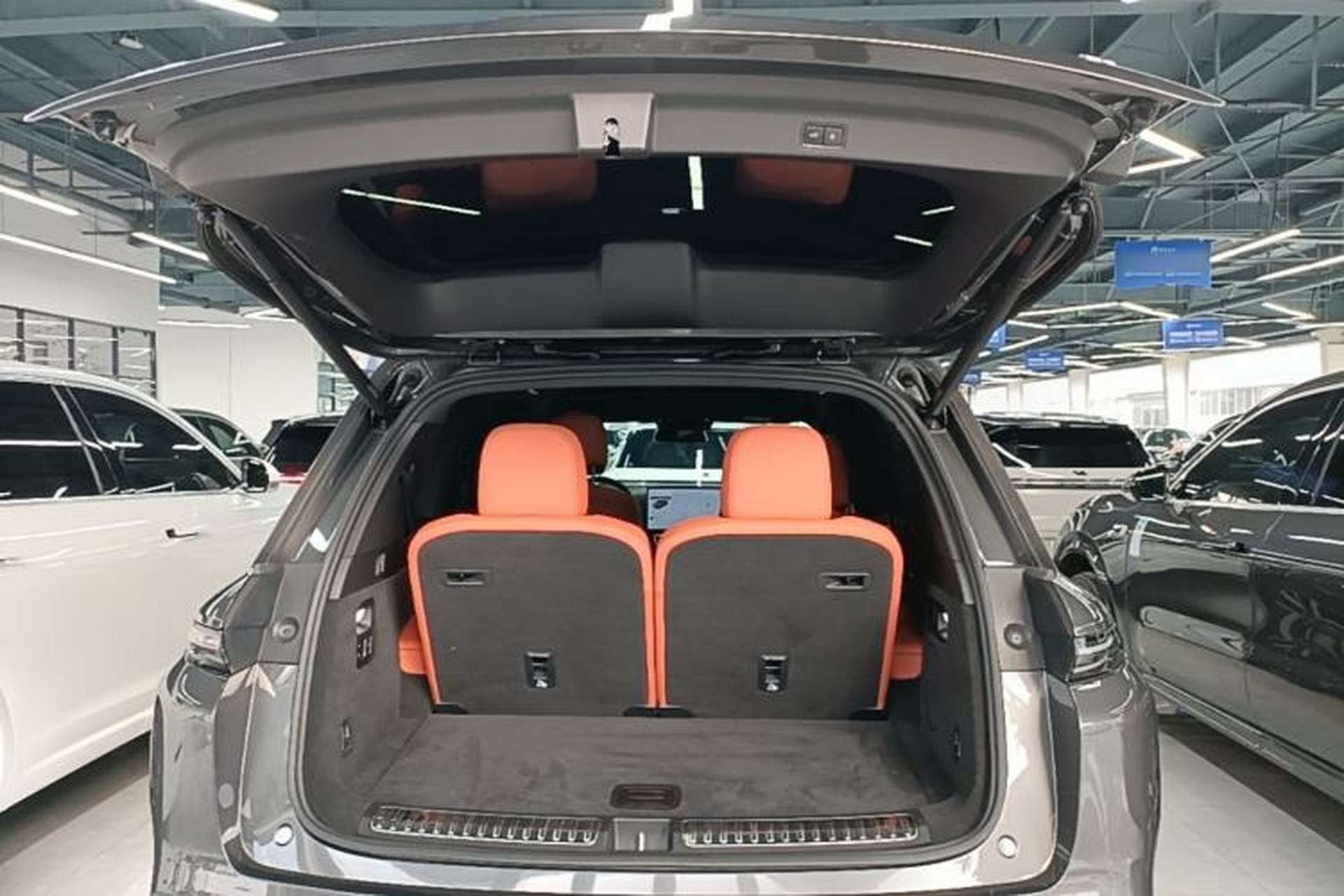 Used Li Auto L8 2023 Pro Model Trunk