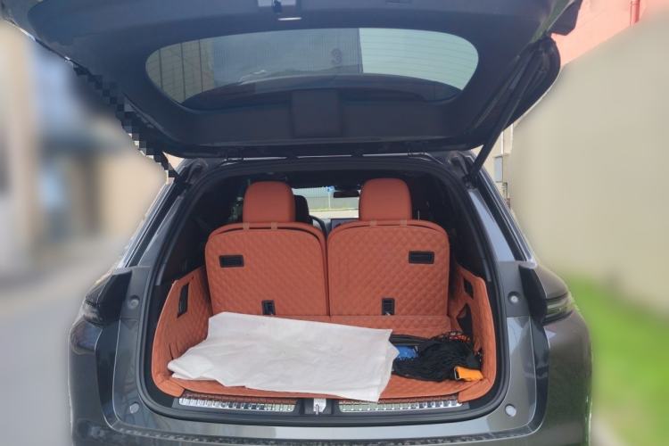 Used Li Auto L8 2023 Pro Model Trunk