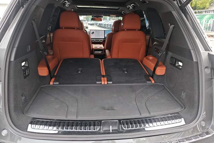 Used Li Auto L8 2023 Pro Model Trunk
