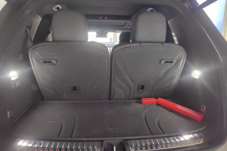 Used Li Auto L8 2023 Pro Model Trunk