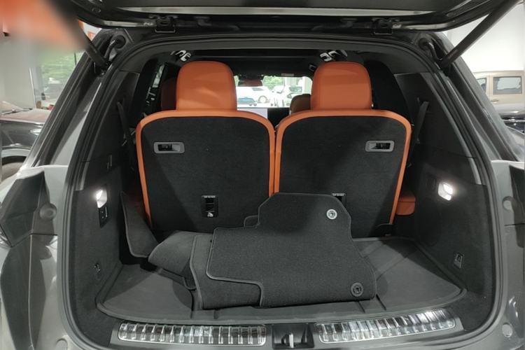 Used Li Auto L8 2023 Air model Trunk