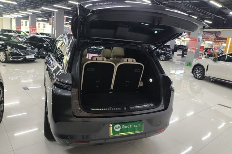 Used Li Auto L8 2023 Pro Model Trunk