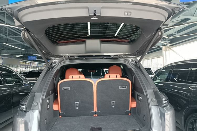 Used Li Auto L8 2023 Pro Model Trunk