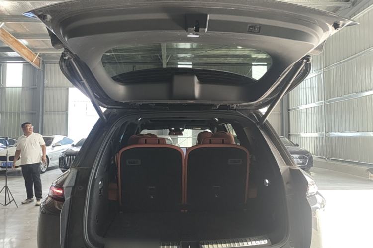 Used Li Auto L8 2023 Pro Model Trunk