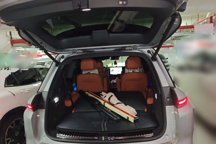 Used Li Auto L8 2023 Pro Model Trunk