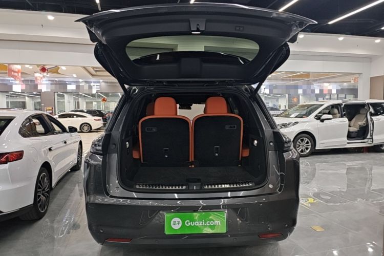 Used Li Auto L8 2023 Air model Trunk