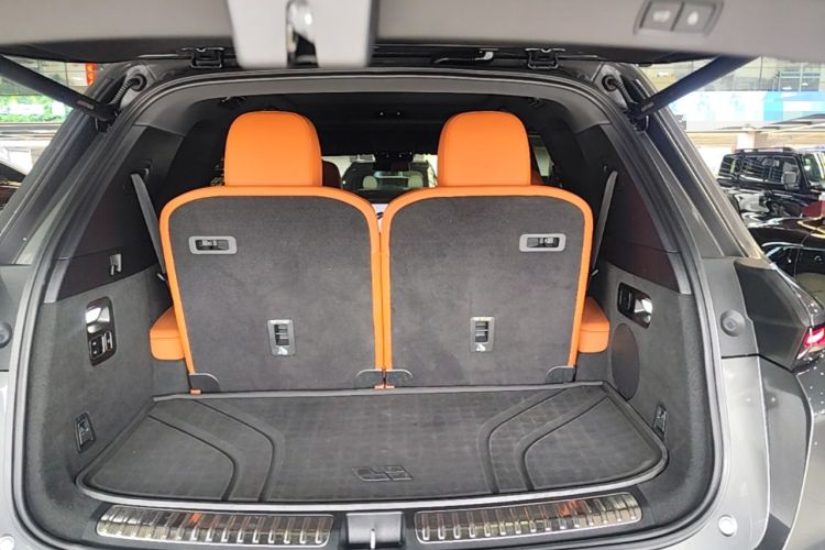 Used Li Auto L8 2023 Pro Model Trunk