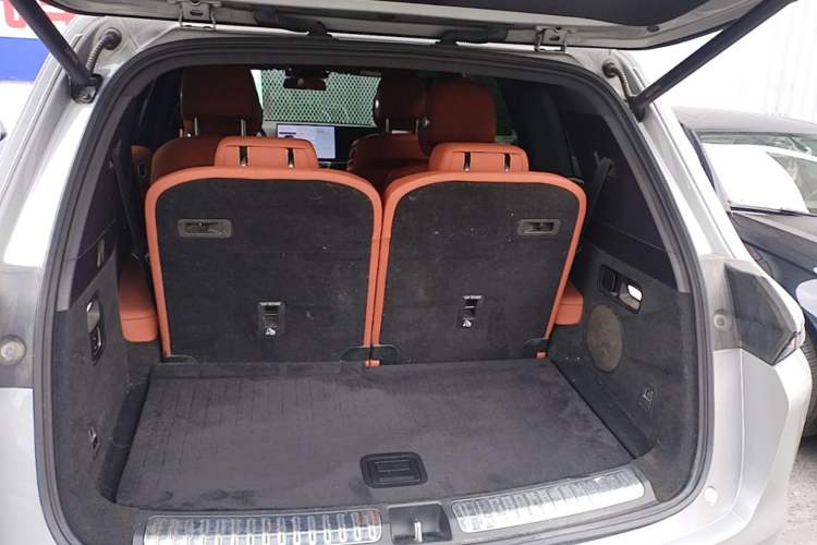 Used Li Auto L8 2023 Air model Trunk