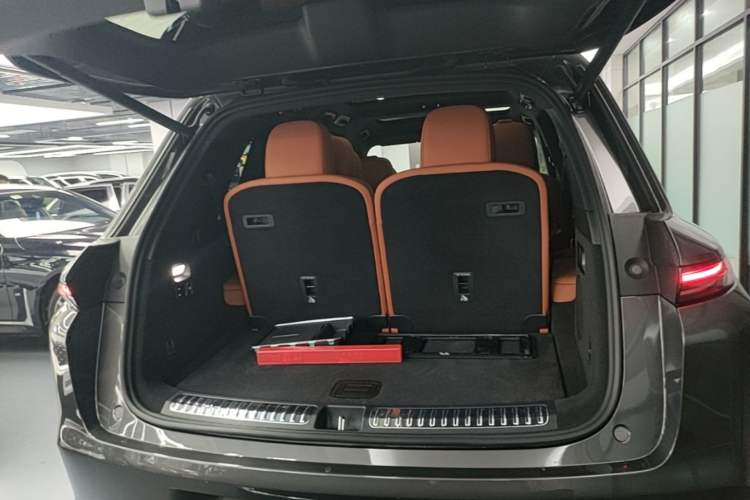Used Li Auto L8 2023 Pro Model Trunk