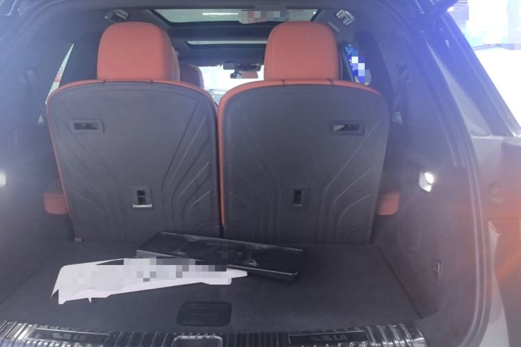 Used Li Auto L8 2023 Pro Model Trunk