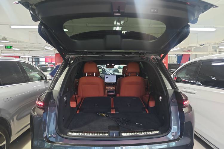 Used Li Auto L8 2023 Air model Trunk