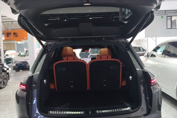 Used Li Auto L8 2023 Pro Model Trunk
