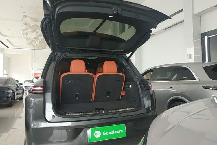 Used Li Auto L8 2023 Pro Model Trunk