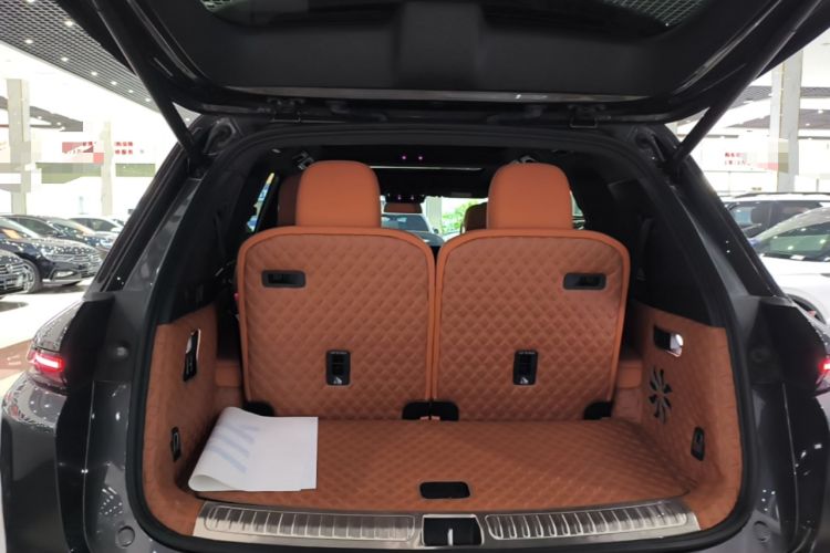 Used Li Auto L8 2023 Pro Model Trunk