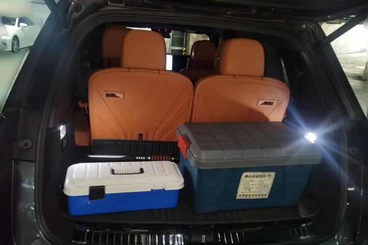Used Li Auto L8 2023 Pro Model Trunk