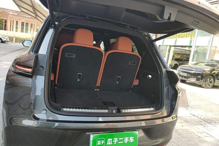 Used Li Auto L8 2023 Pro Model Trunk