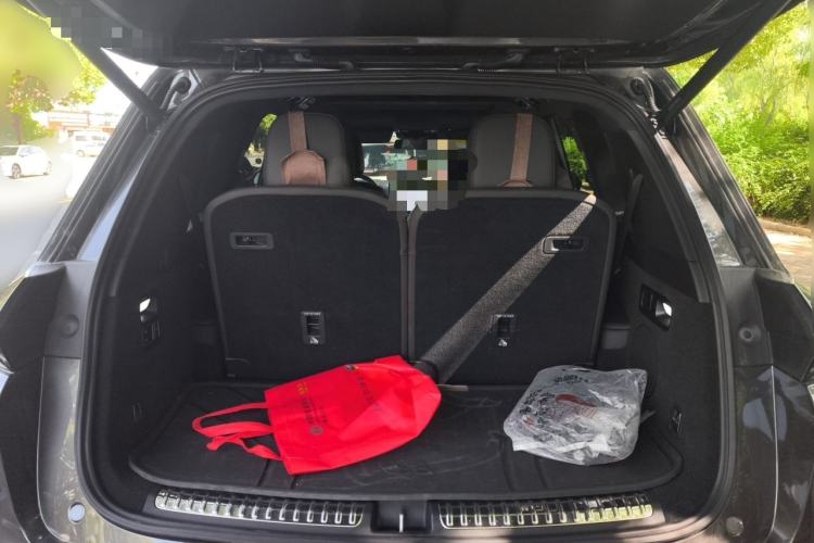 Used Li Auto L8 2023 Pro Model Trunk