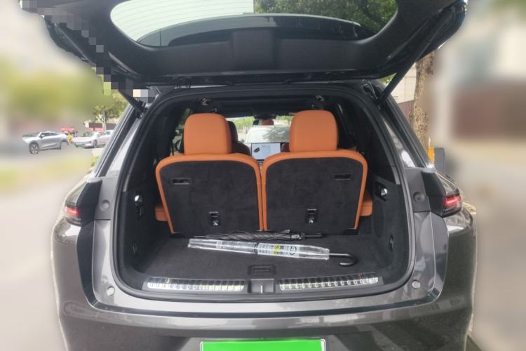 Used Li Auto L8 2023 Pro Model Trunk