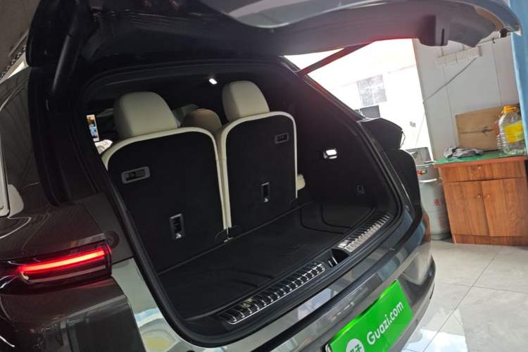 Used Li Auto L8 2023 Max model Trunk