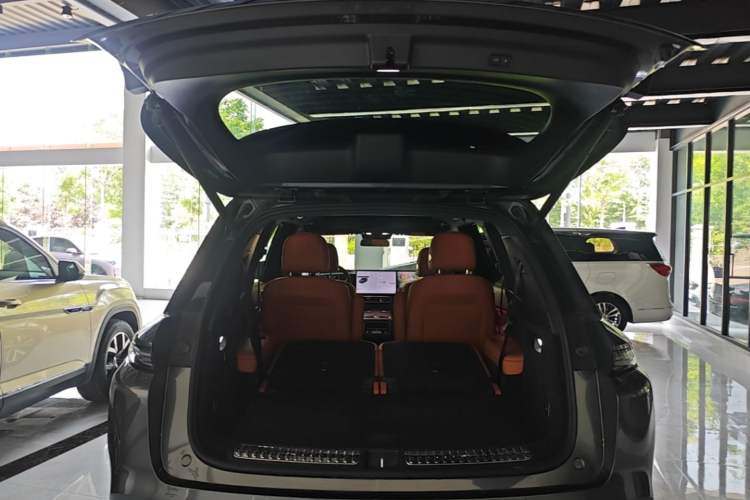 Used Li Auto L8 2023 Air model Trunk