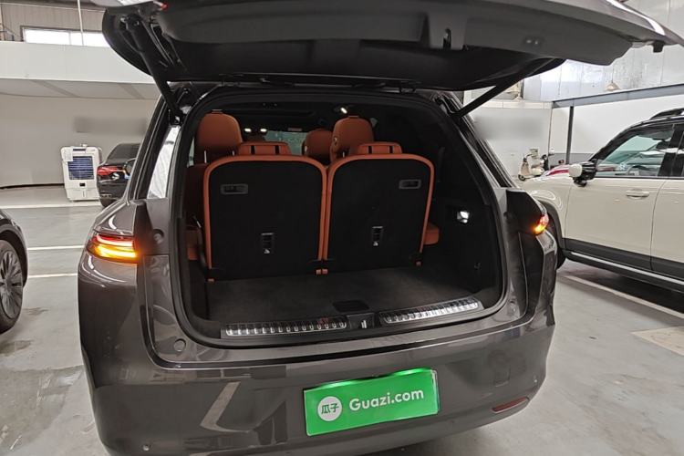 Used Li Auto L8 2023 Pro Model Trunk
