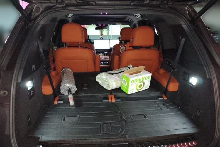 Used Li Auto L8 2023 Pro Model Trunk