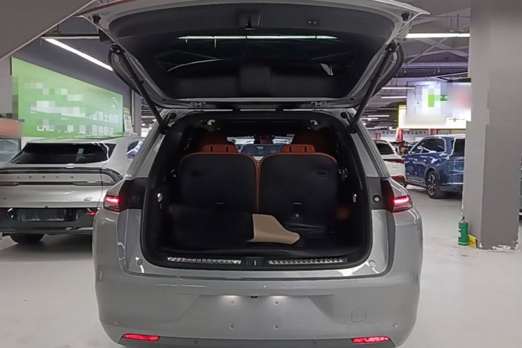 Used Li Auto L8 2023 Air model Trunk