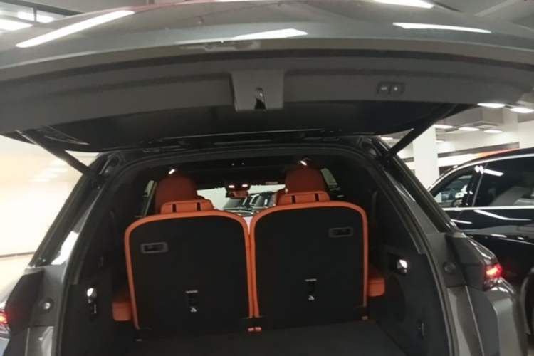 Used Li Auto L8 2023 Air model Trunk