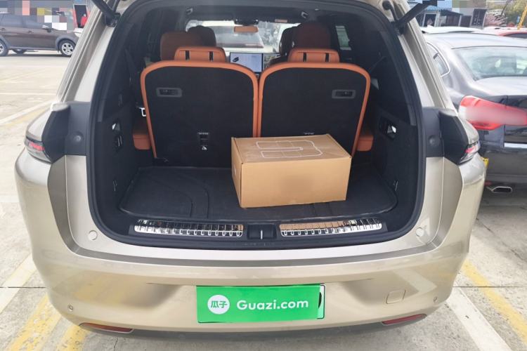 Used Li Auto L8 2023 Pro Model Trunk