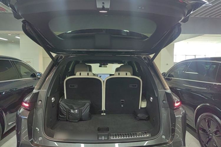 Used Li Auto L8 2023 Air model Trunk