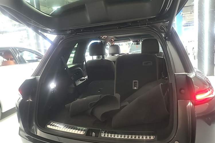 Used Li Auto L8 2023 Pro Model Trunk