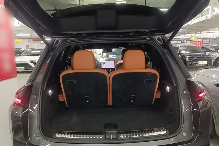 Used Li Auto L8 2023 Pro Model Trunk