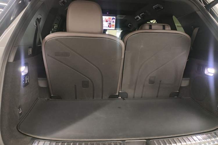 Used Li Auto L8 2023 Max model Trunk