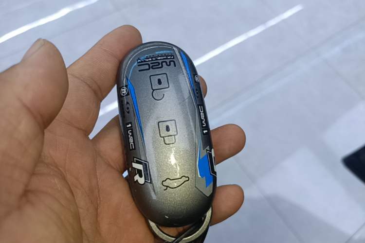 Used Li Auto L8 2023 Max model Vehicle Key