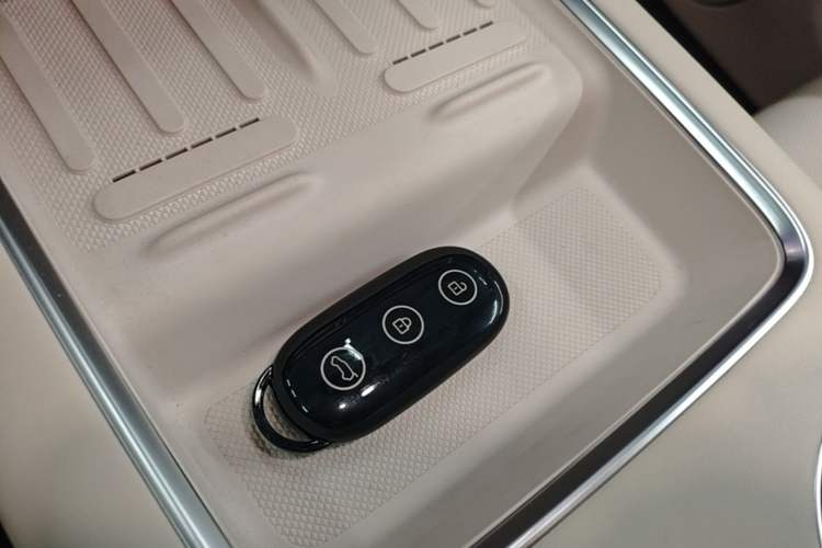 Used Li Auto L8 2023 Max model Vehicle Key