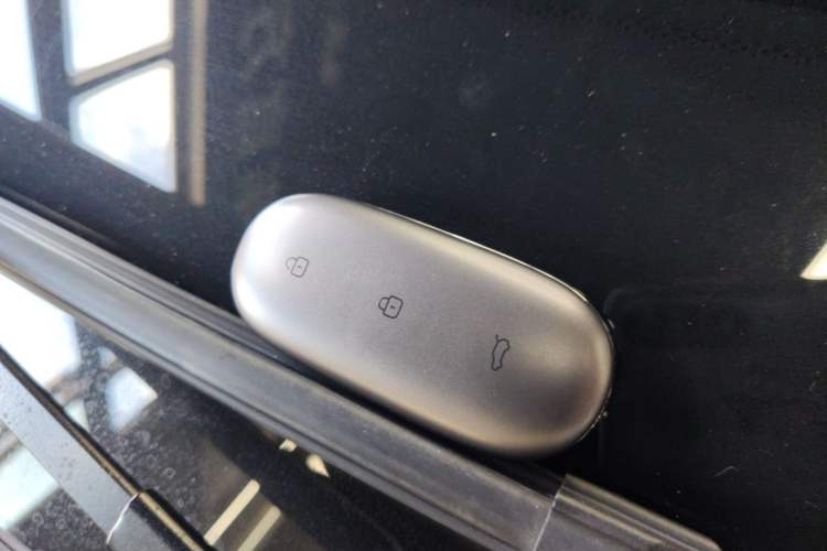 Used Li Auto L8 2023 Max model Vehicle Key