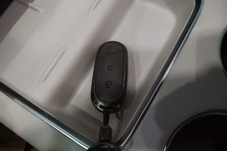 Used Li Auto L8 2023 Air model Vehicle Key