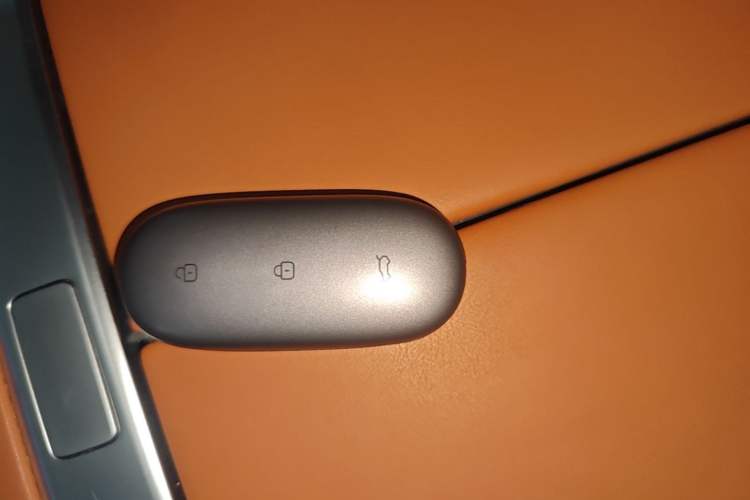 Used Li Auto L8 2023 Air model Vehicle Key