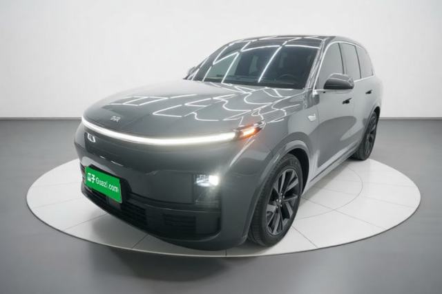 Li Auto L8 2023 Pro Model с пробегом