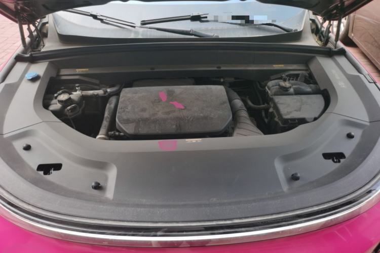 Used Li Auto L8 2023 Pro Model Engine Bay
