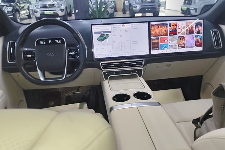 Used Li Auto L8 2023 Max model Center Console