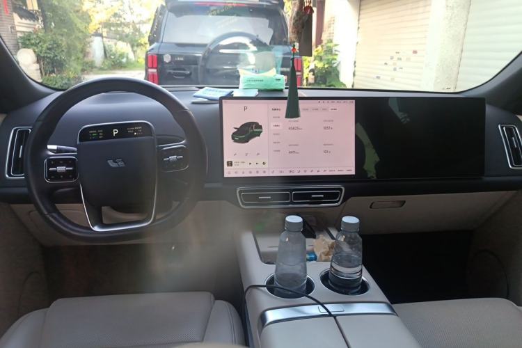 Used Li Auto L8 2023 Max model Center Console