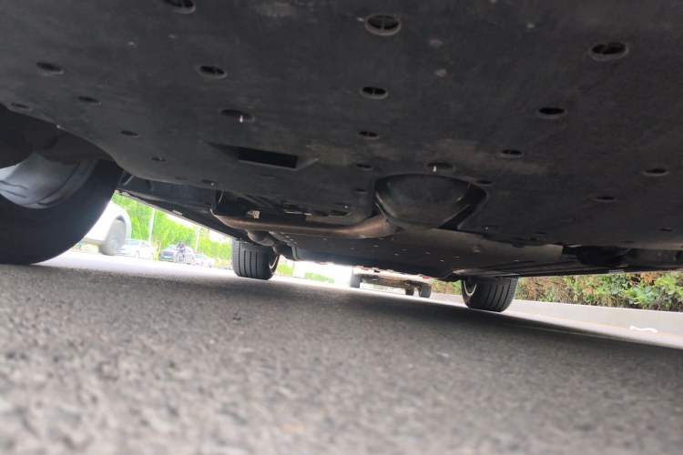 Used Li Auto L8 2023 Pro Model Chassis Front