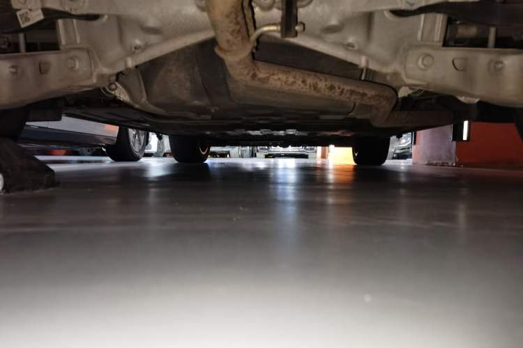 Used Li Auto L8 2023 Pro Model Chassis Front