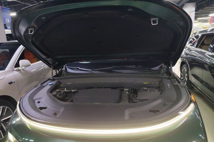 Used Li Auto L8 2023 Max model Engine Bay
